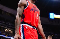 开云体育官网-快船队逆袭勇士，外线射手表现抢眼的简单介绍