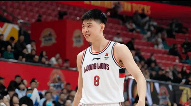 包含乌兹别克斯坦选拔篮球新秀惊艳的词条