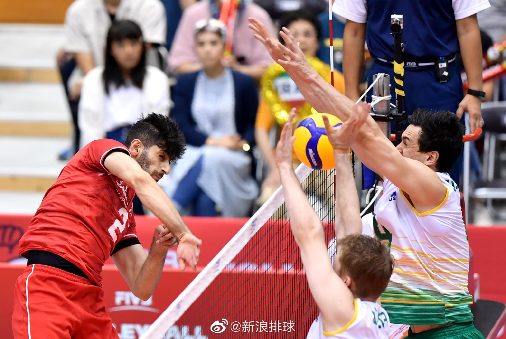 包含西班牙男篮大胜突尼斯，实现国际篮球比赛四连胜的词条