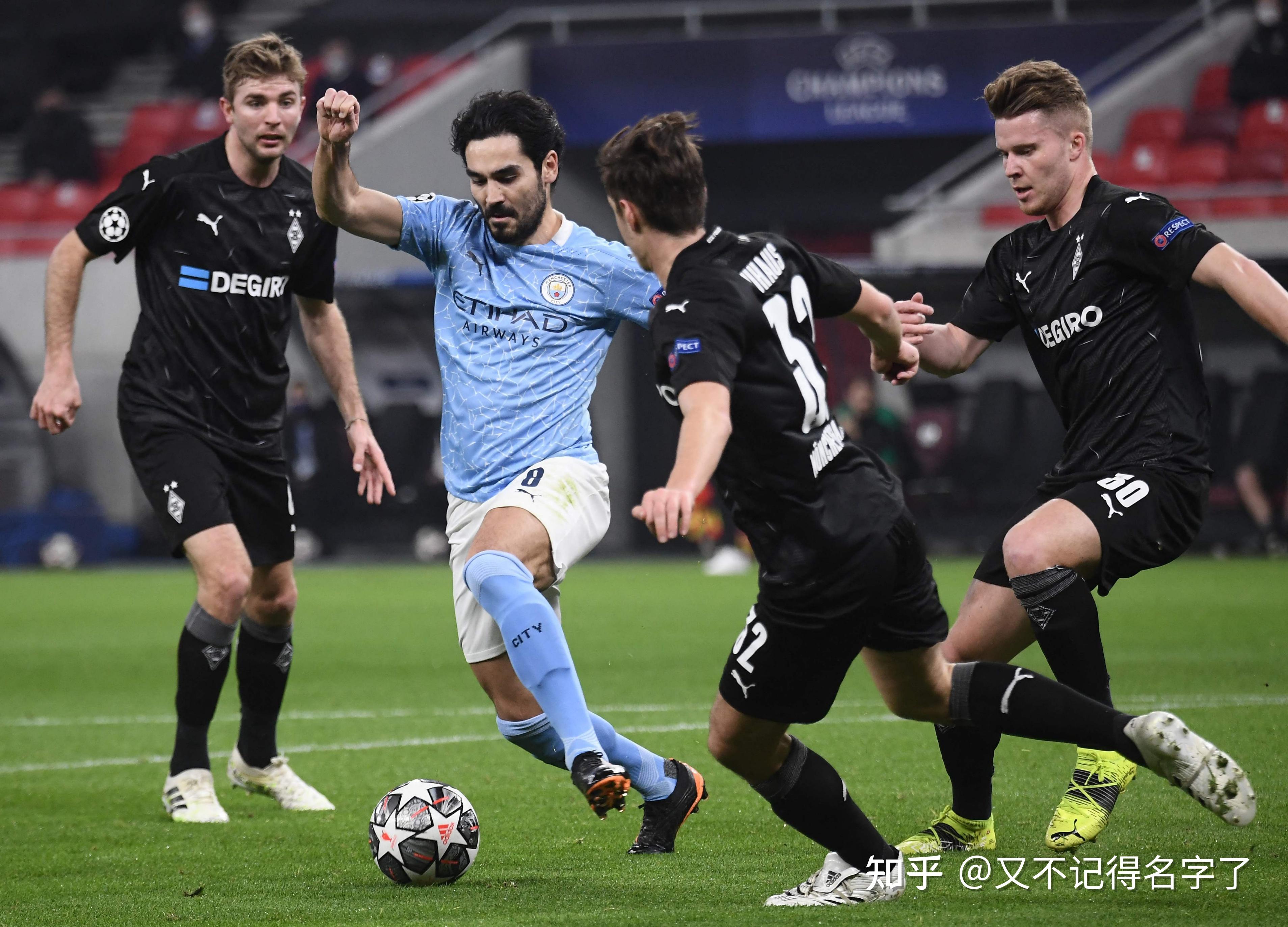 曼城球员表现出色，帮助球队取得胜利