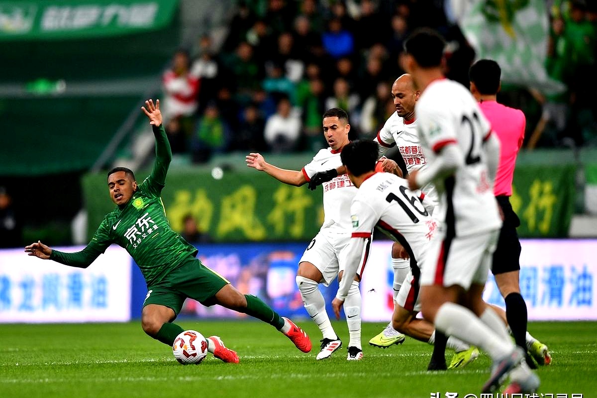 北京国安客场逼平武汉卓尔，继续保持稳定